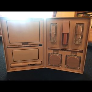 Kkw glam bible brand new kit